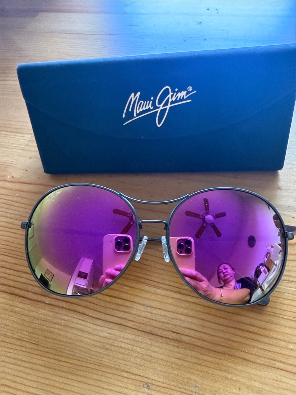 Maui Jim Women’s Round Sunglasses with Pink Purple Mirror Lenses - Picture 2 of 3